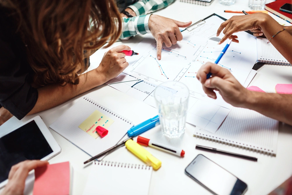 image intellagence représentant la conception de programmes pédagogiques sur mesure